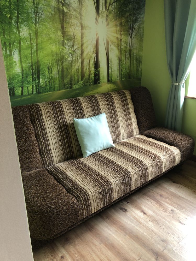 Zarezerwowane do 10.07. Wersalka rozkladana sofa łóżko w dobrym stanie