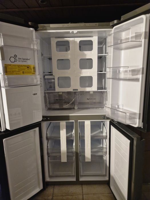 Frigorífico Americano lg com dispensador de agua e gelo  ( deposito)