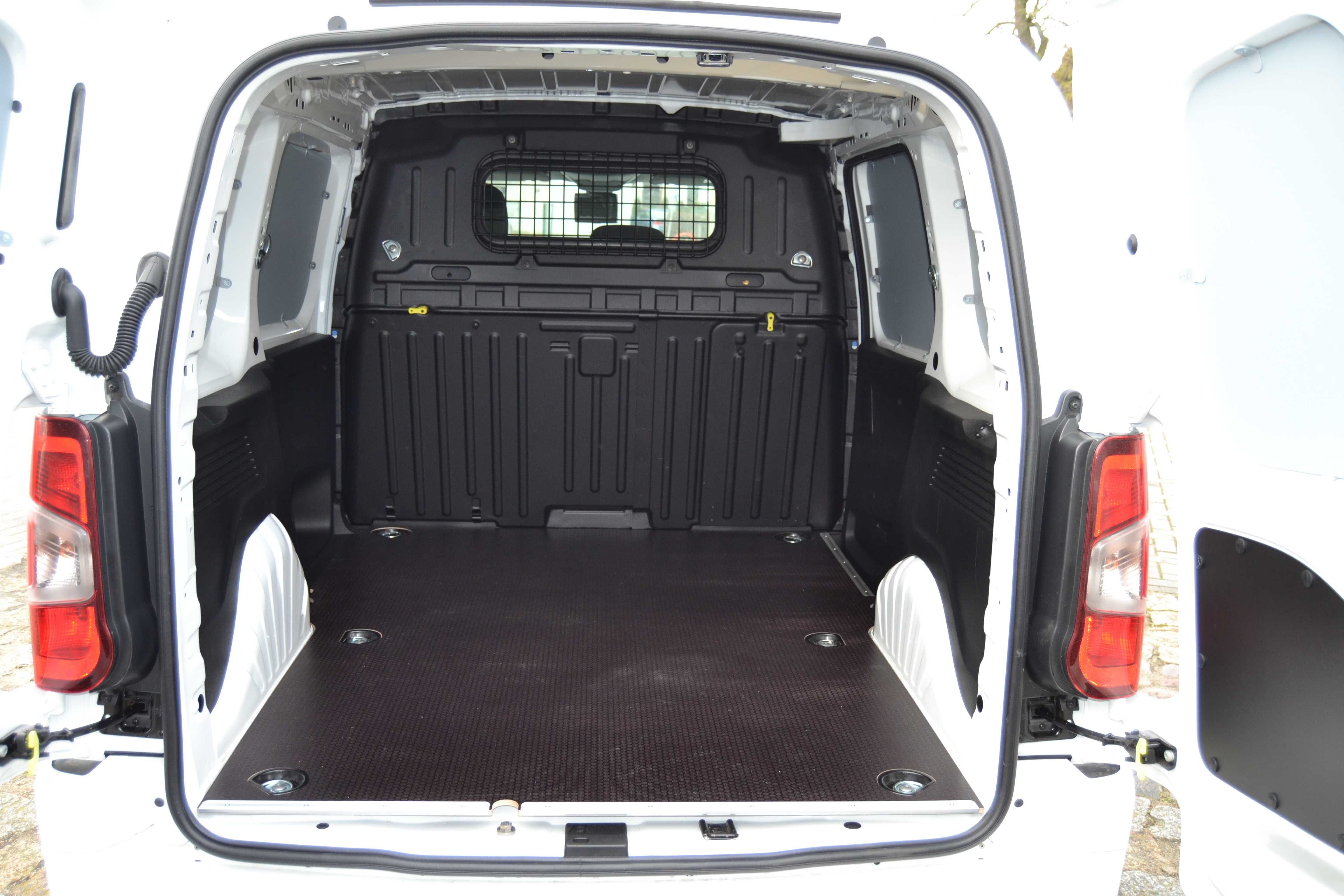 PODŁOGA DO BUSA Opel Combo L2 9mm zabudowa paki