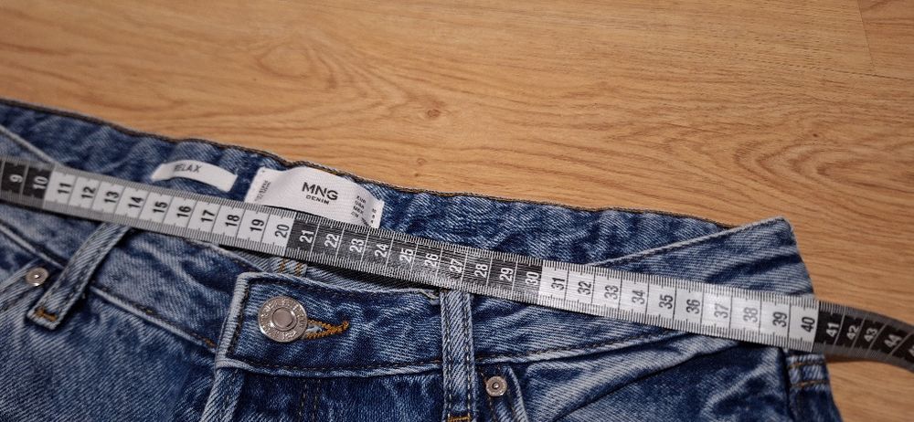 Spodnie jeans Boyfriend MANGO