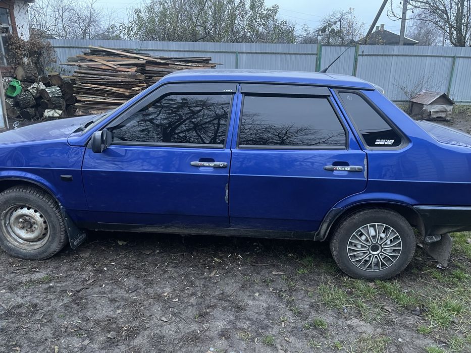 Продам авто ваз 21099