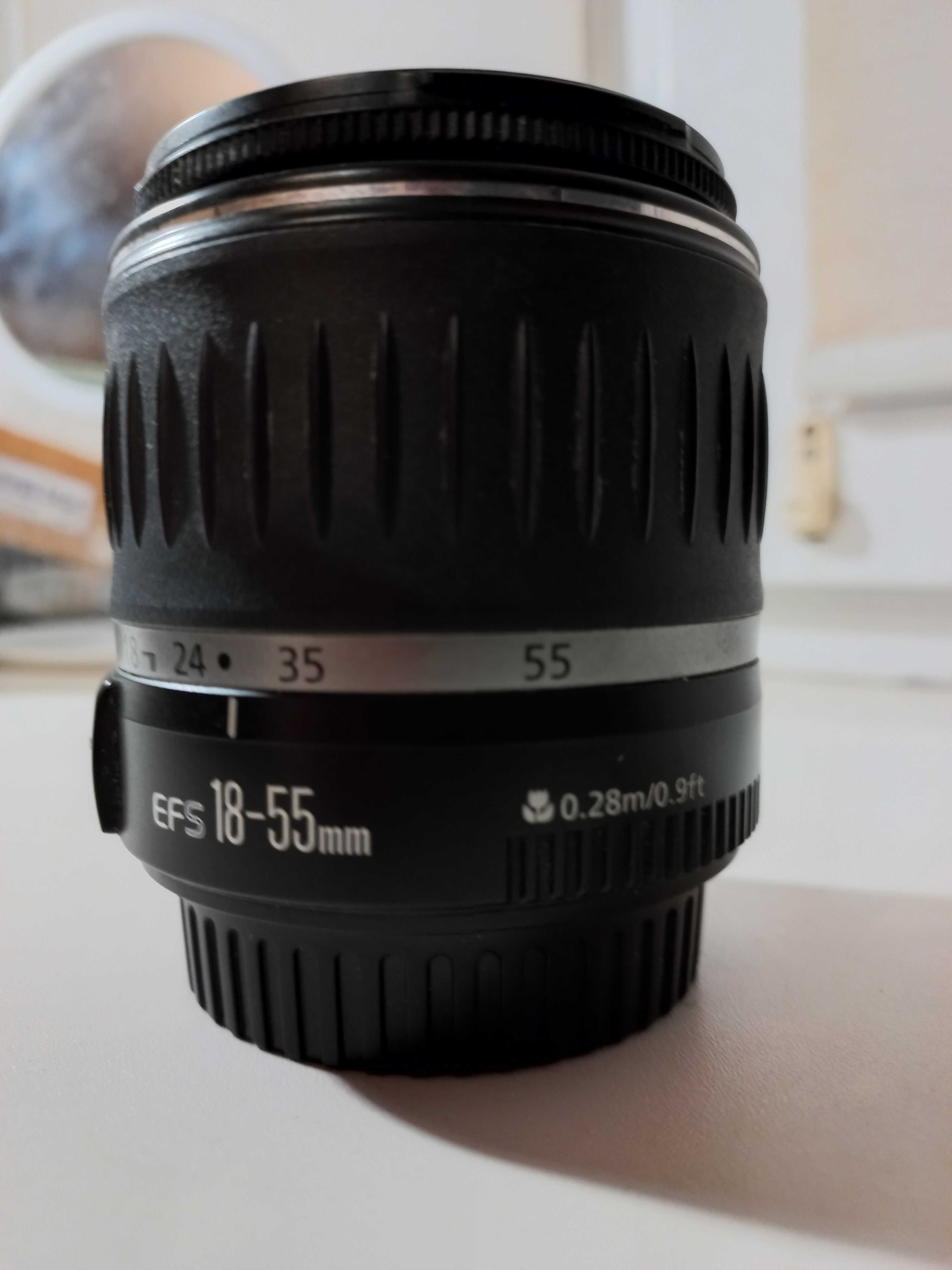 Об'єктив Canon EF-S 18-55mm