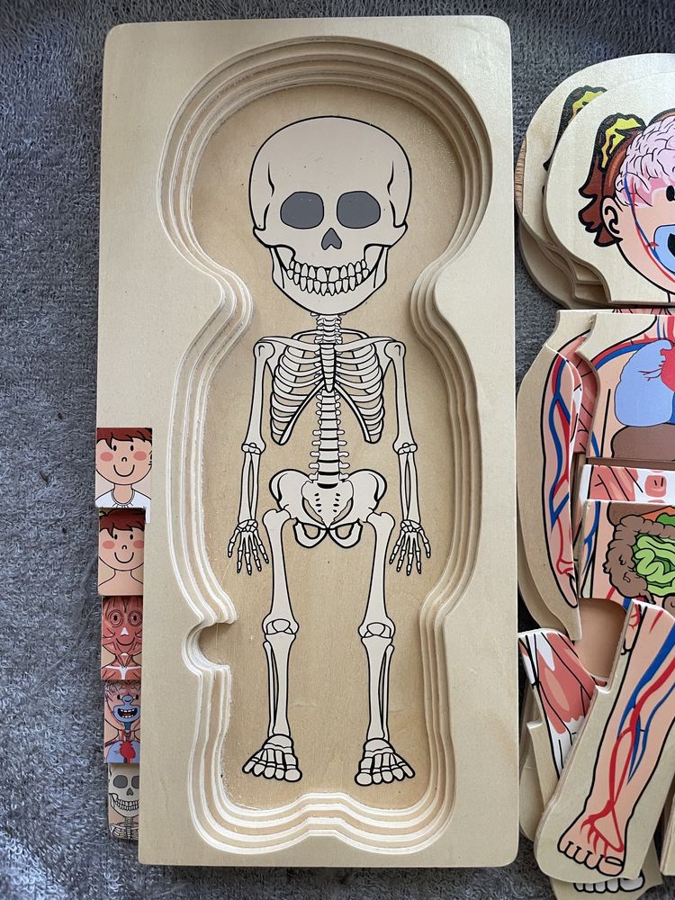 Playtive drewniane puzzle ciało dziewczynki 3D