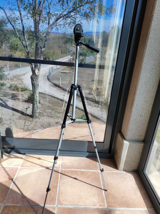 Kit Completo! Nikon D3200 +Lente 18-55mm Vr + Tripé e Acessórios