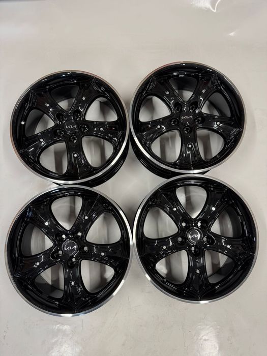 Felgi Aluminiowe Kia 5x114,3 8J x 19" ET38 KIA HYUNDAI