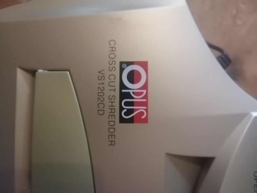Niszczarka OPUS VS1202CD