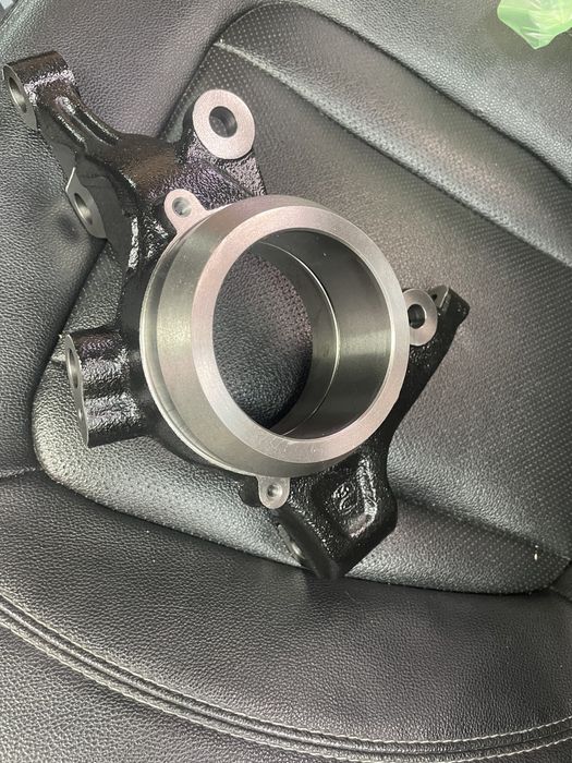 0517152T110 Hyundai / Kia Кулак поворотний лівий цапфа