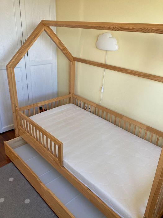 Łóżko domek w stylu skandynawskim dla dzieci