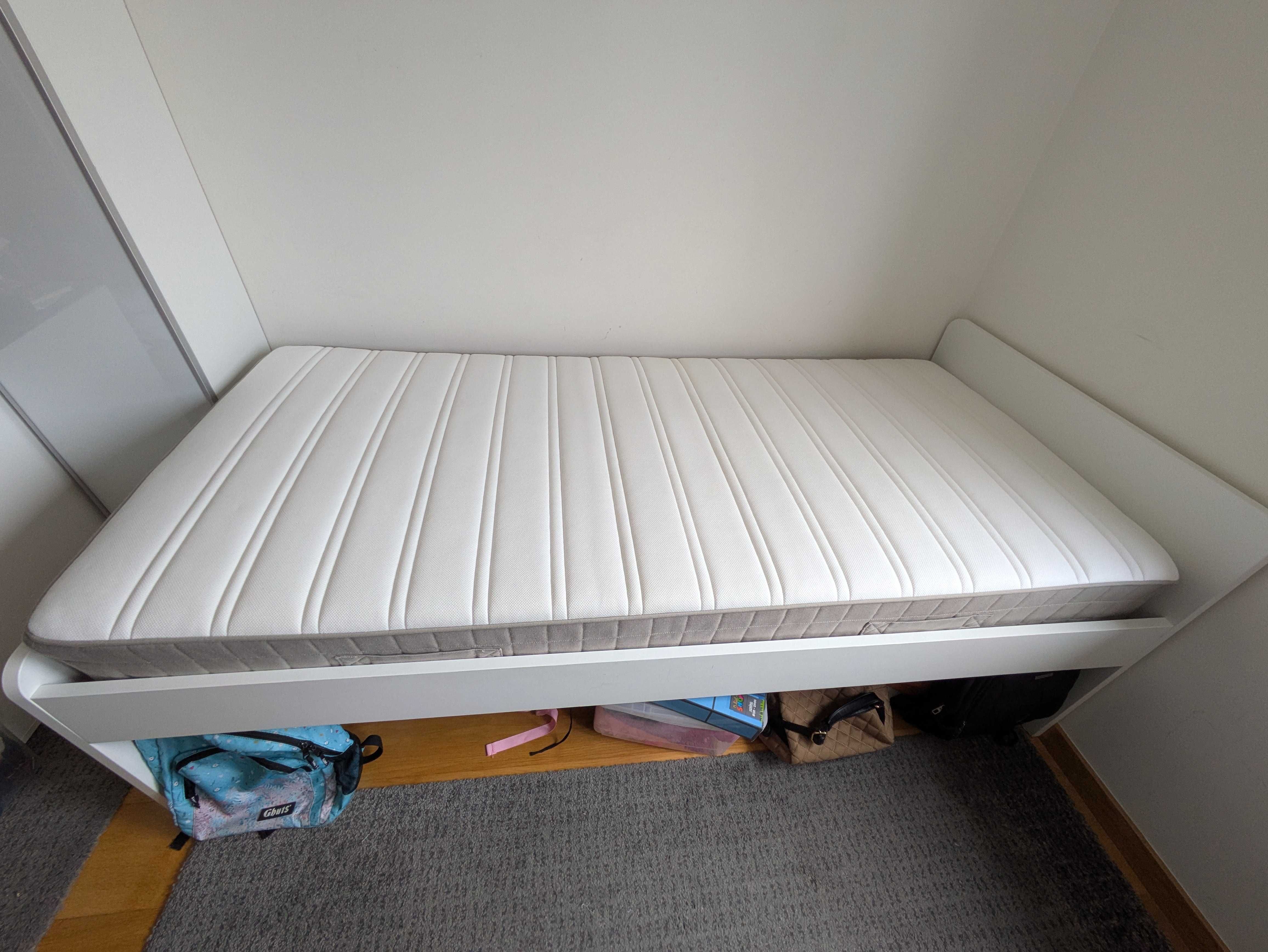 Cama completa IKEA 90x200 – Pouco uso (cama de visitas)