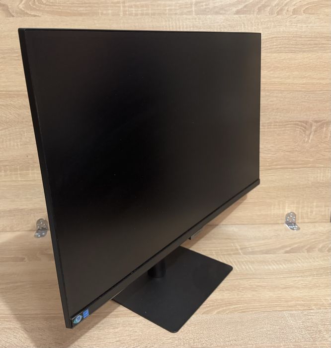 Монітор 27" Samsung S27A600UUU (2K, QHD, HDR10) з докстанцією "2 в 1"