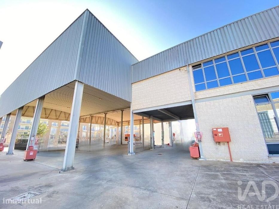 Armazém em Pechão de 1850,00 m2