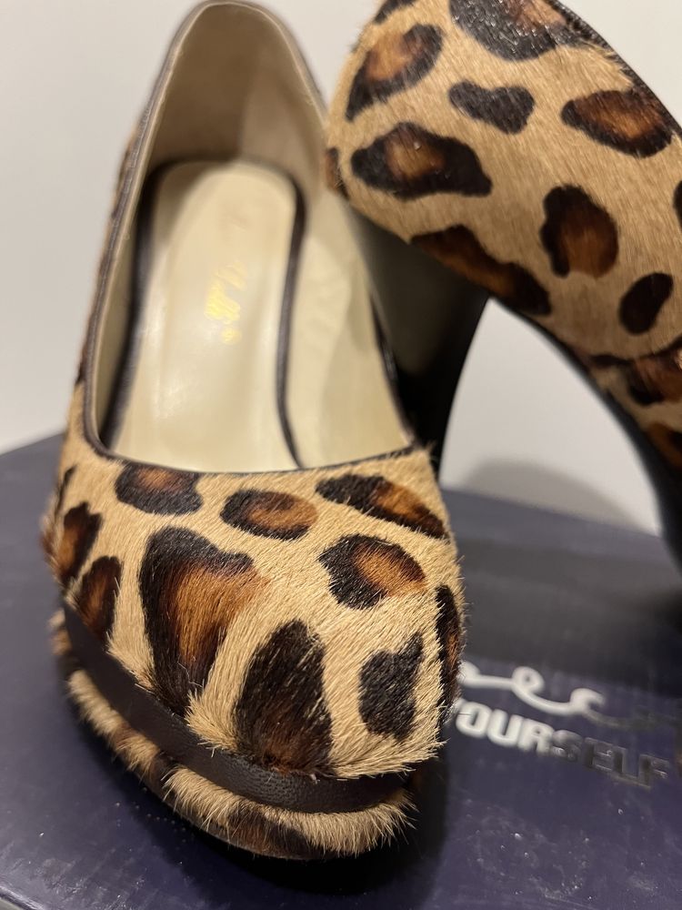 Туфлі  трендові леопард шкіра натуральний верх шпилька 36 розмір