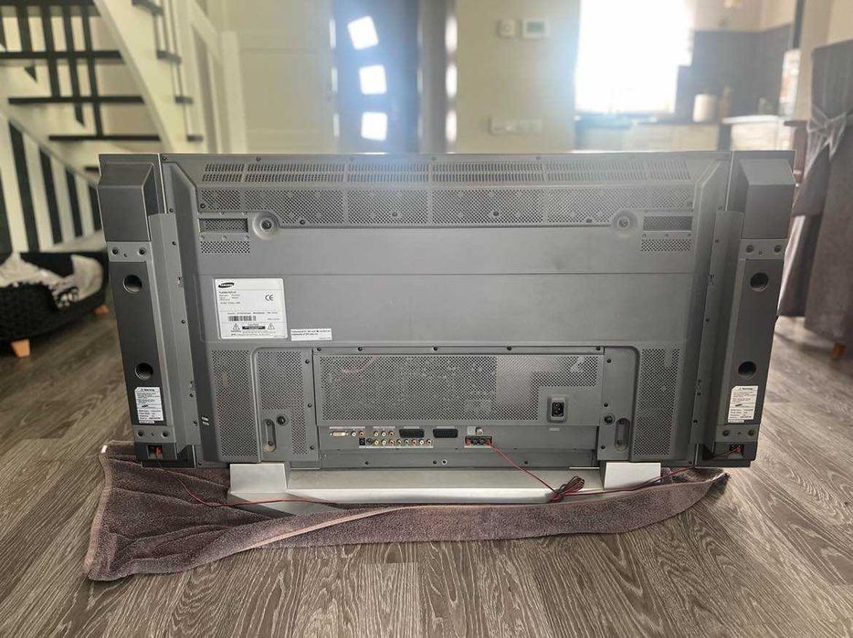 Telewizor Samsung (Plazma) + Głośniki