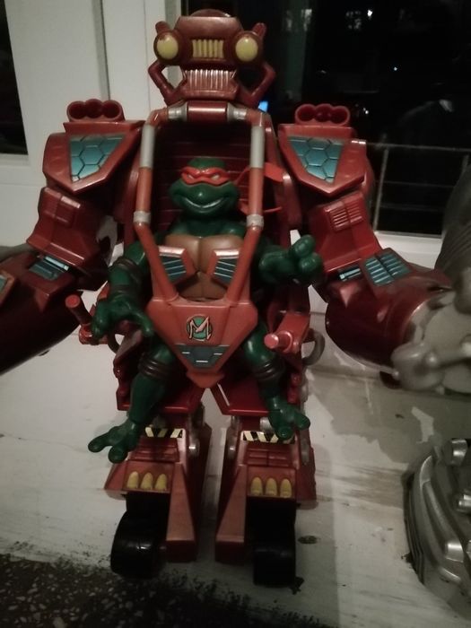 Роботы и другие игрушки