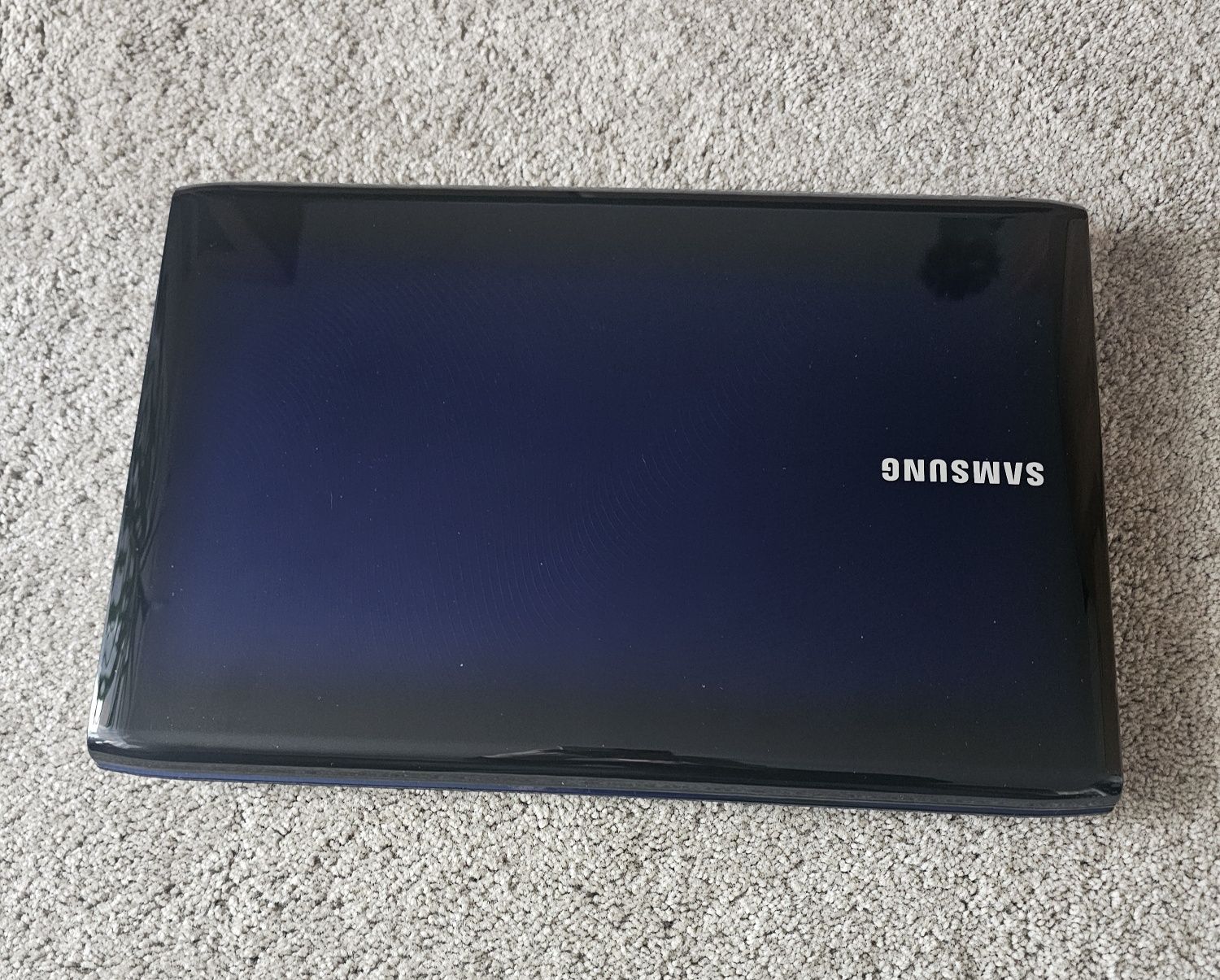 Sprzedam laptop samsung R590