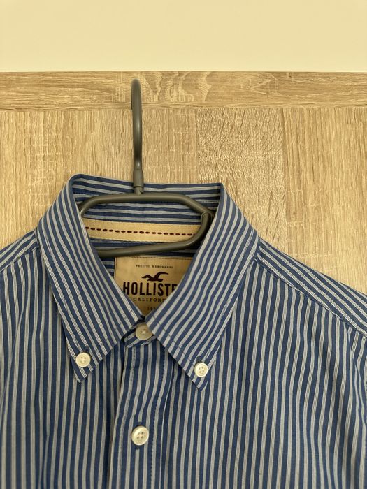 Koszula męska z długim rękawem w paski niebieska Hollister M