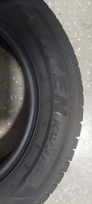 Зимня резина б/у,  KUMHO I'ZEN kw31  185/65/r15 92R XL
