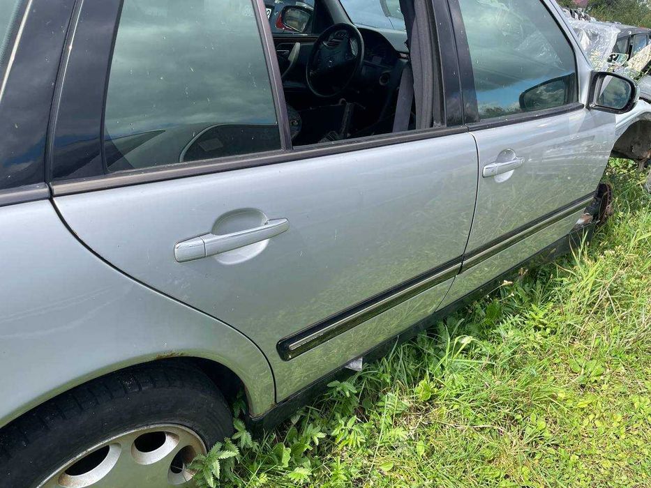 Двері двери передні та задні дверь Mercedes-Benz W210 Мерседес