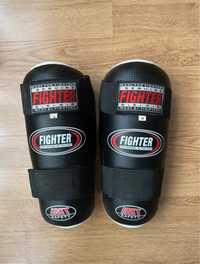 Ochraniacze M na piszczele fighter genuine gear do kickboxingu