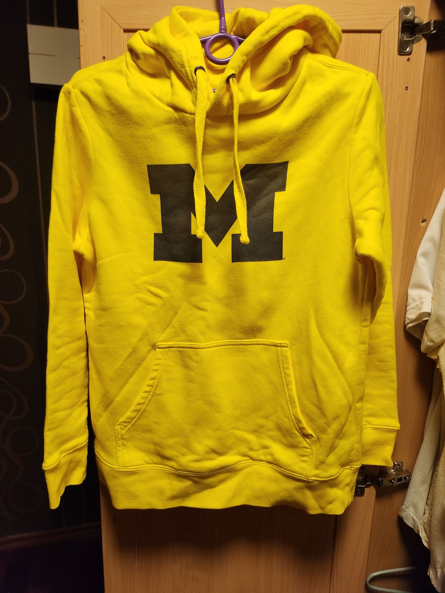 Bluza Michigan żółta litera M fanatics M piękna lato