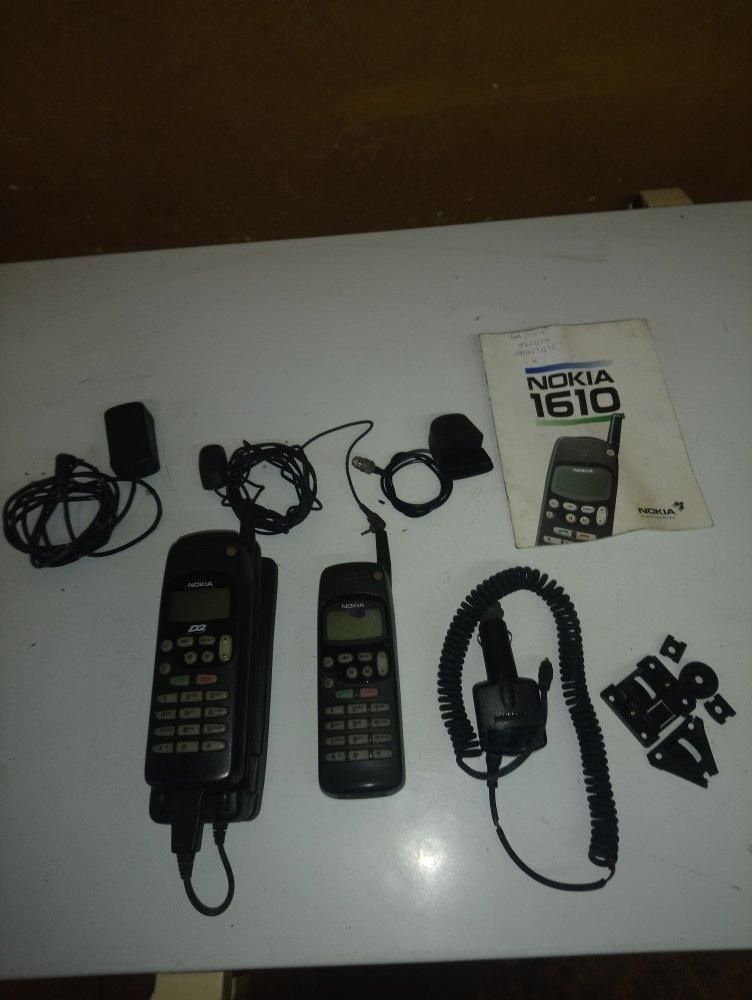 Dwa telefony Nokia 1610