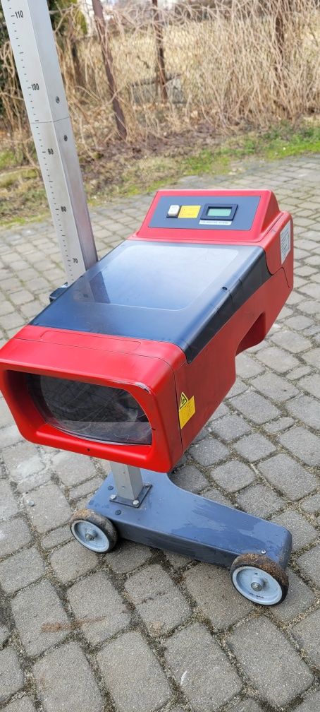 Urządzenie do ustawiania, badania, kontroli świateł