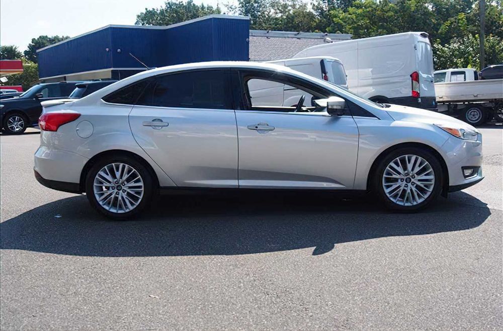 Ford Focus Titanium      2018