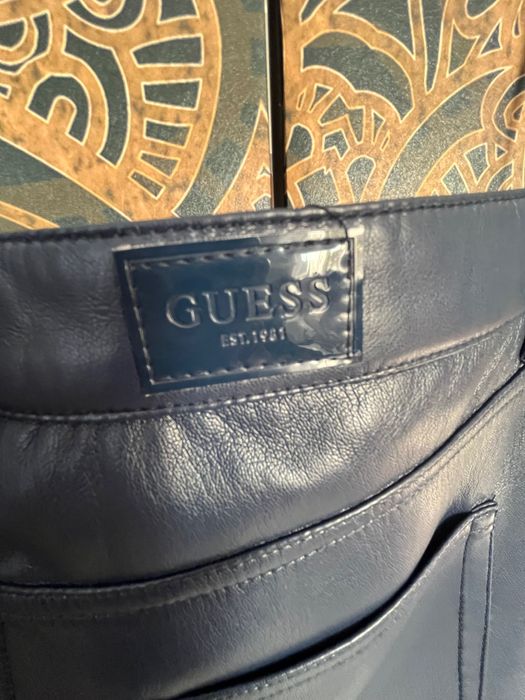 Guess spodnie, rozmiar 31