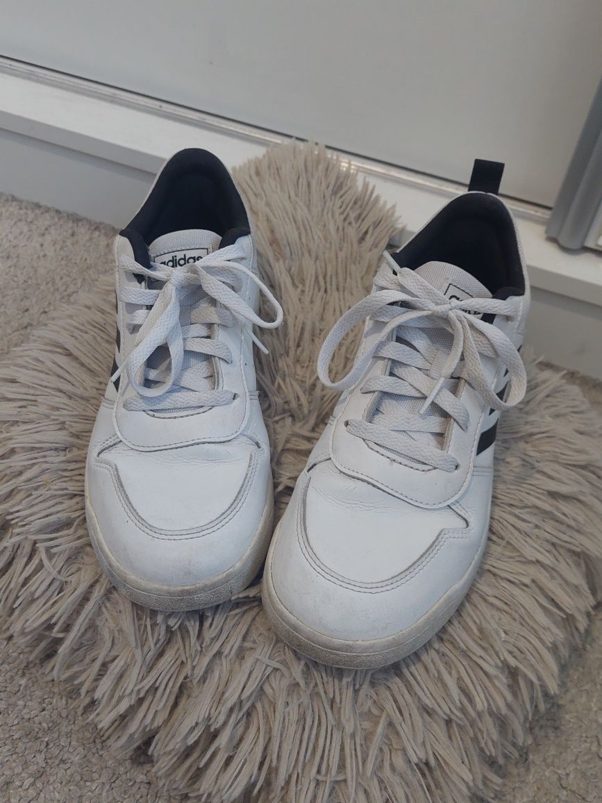 sneakersy białe adidas