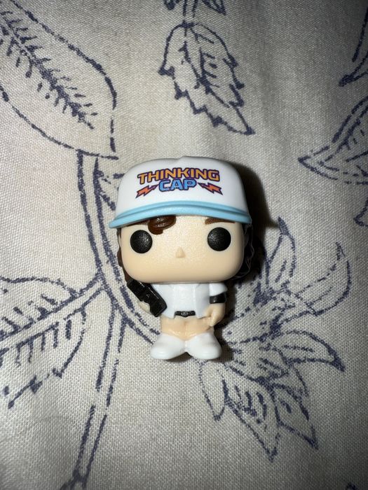Kinder funko pops stranger things