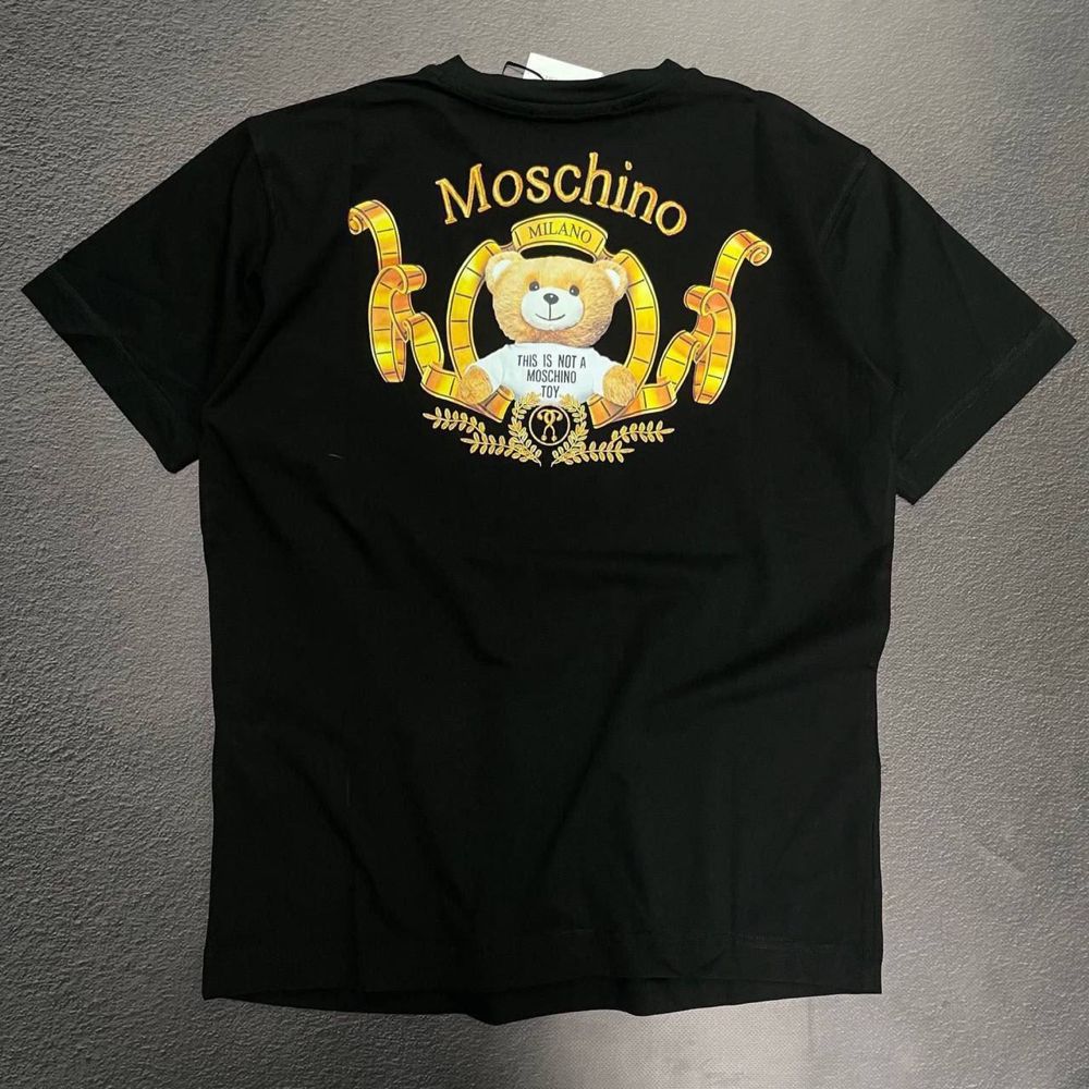 Жіноча футболка Moschino