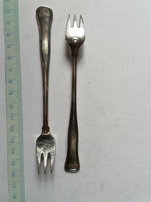 Komplet widelczyków ozdobnych platerowych sygnowanych