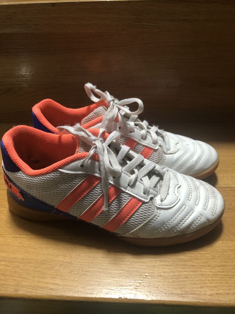 Buty  halówki rozmiar 35 adidas