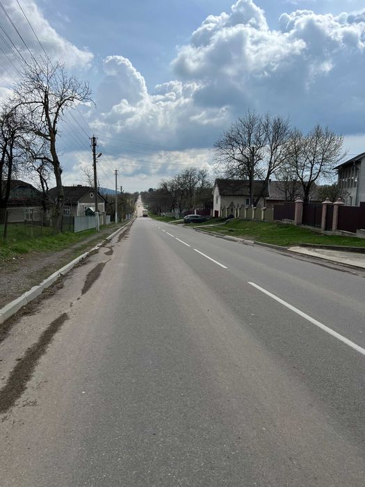 Продаж БУДИНКУ + 23 сотих землі 15км від м. Чернівці