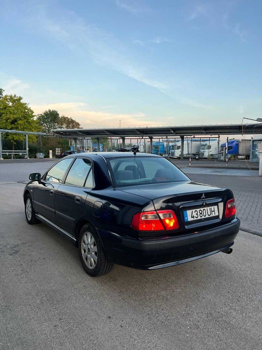 Mitsubishi Carisma 1.3 Gasolina 2002 75cv