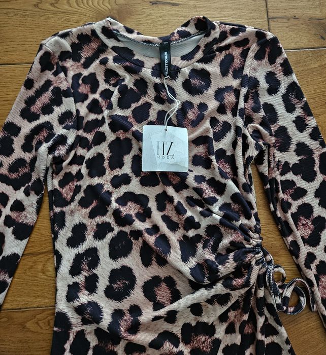 OBNIŻKA - Sukienka midi prążkowana w panterkę rozmiar uniwersalny