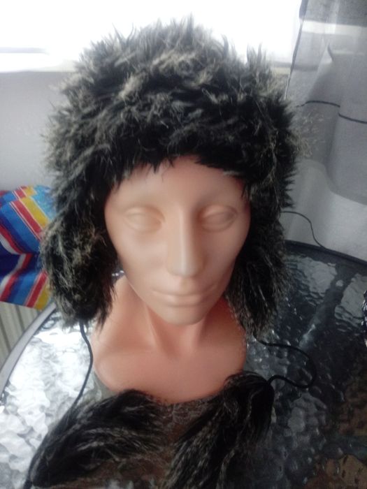 Czapka uszatka futerko damska