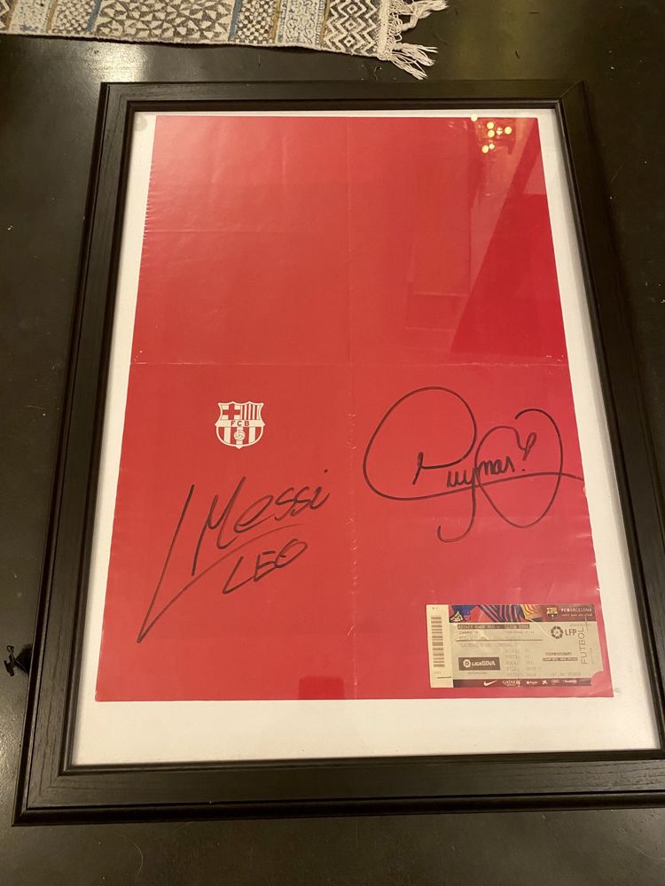 Autograf Lionela Messiego i Neymara