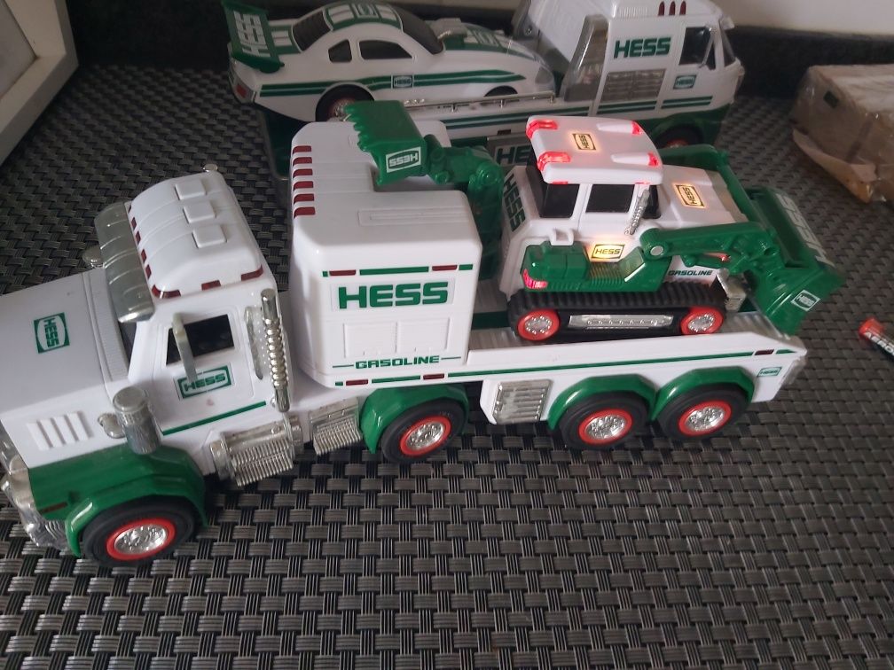 2 Camioes coleção hess americanos