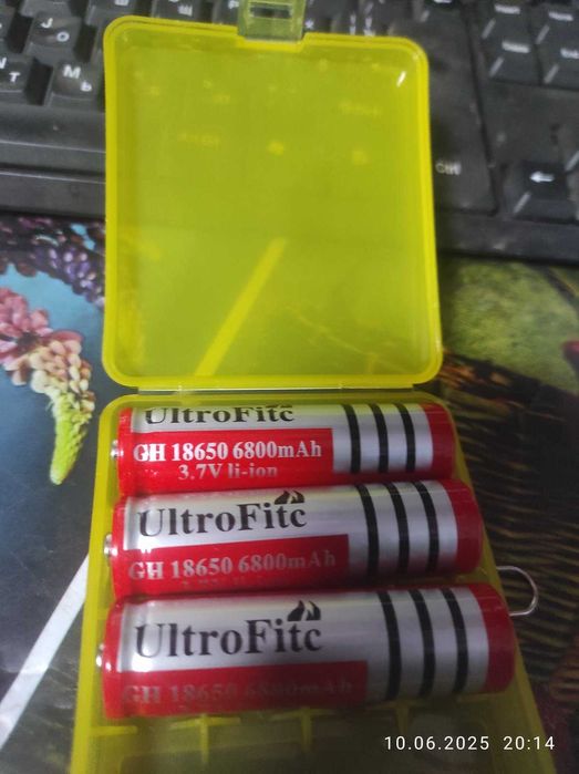 Аккумулятор 18650 = 6800 mAh , 3,7V, Ultra Fire, Красный