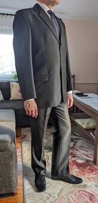 Elegancki garnitur ze spodniami