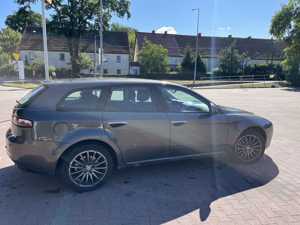 Alfa  romeo 159 1.9 jtdm 150km zmaiana