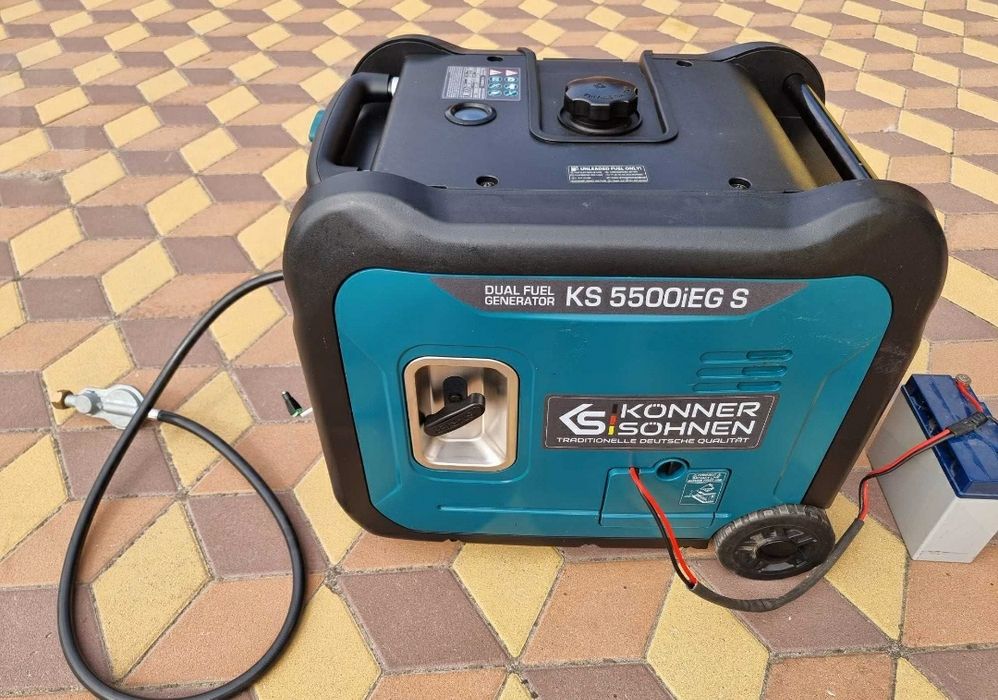 Продається генератор 5.5 кіловат Газ бензин повністю робочий