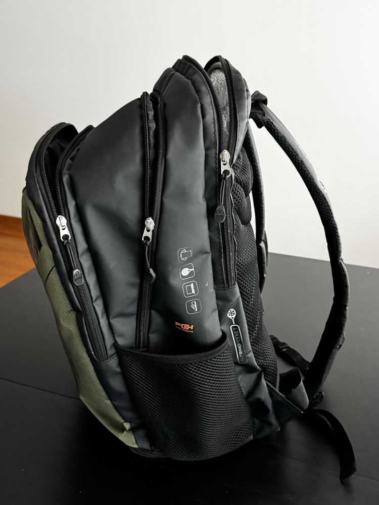 Mochila Padel Bullpadel Vertex 03 Air React Channel