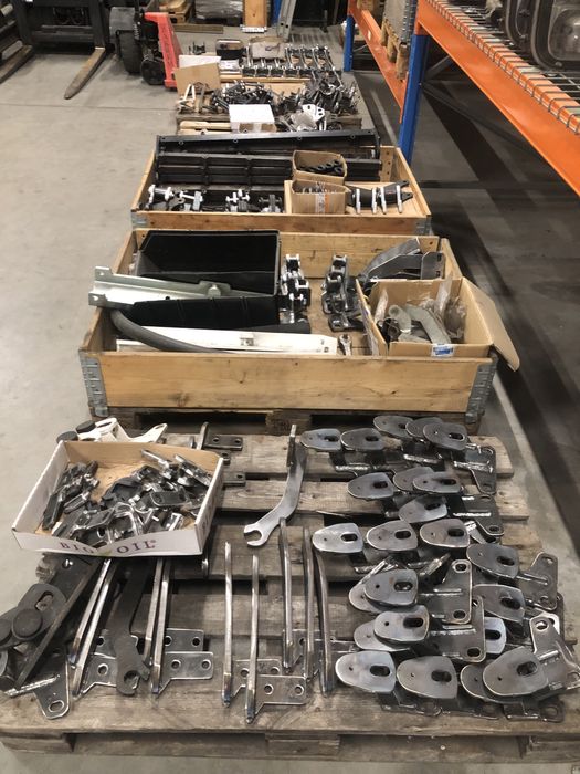 Uchwyty kangur Hypro do Volvo FH4 Trux orurowanie przednie