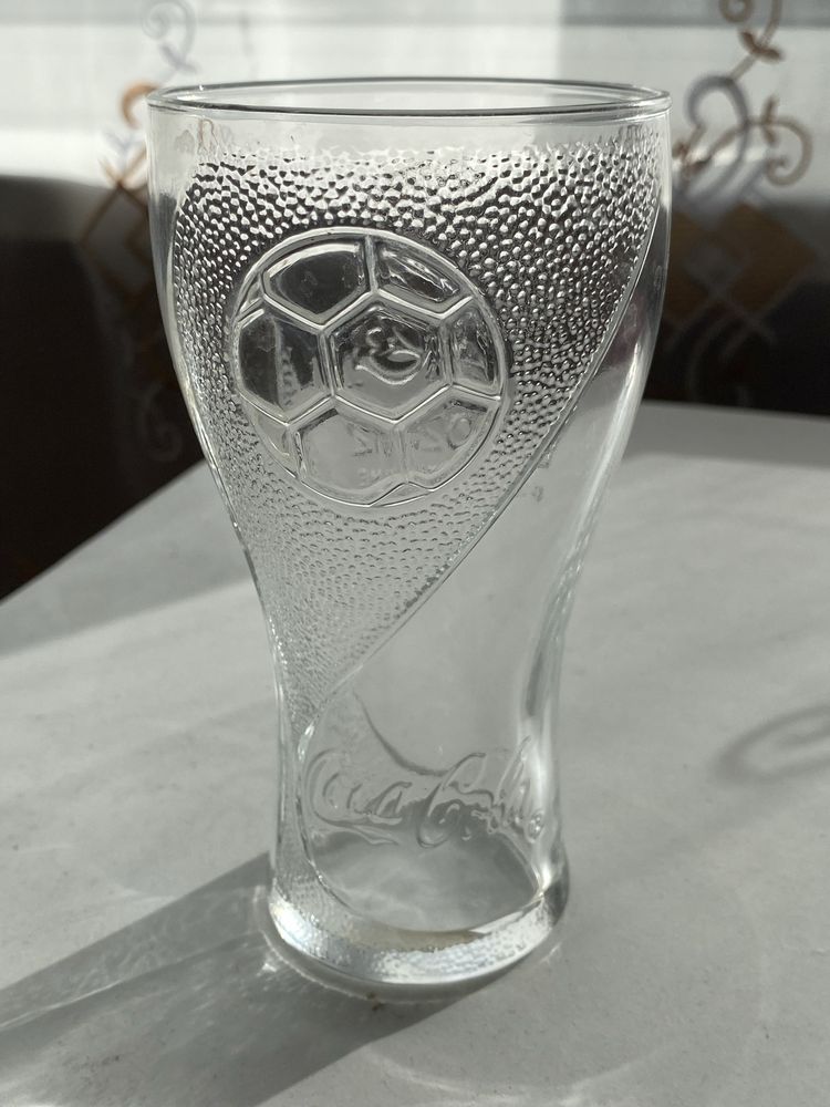 Келихи Coca Cola