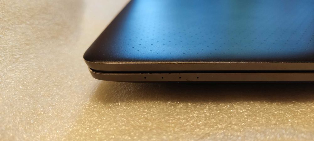 HP ZBook Studio G3 15,6 " Intel Core i7 32 GB / 500 GB srebrny