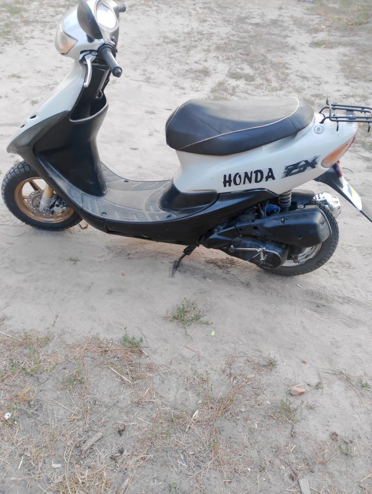 Продам мопед honda dio 35 ZX