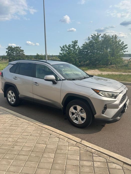 Продам Toyota  RAV 4