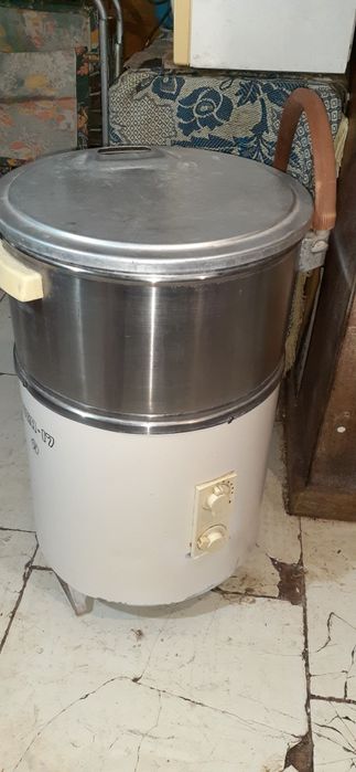 Продам пральну машину Рига у гарному стані